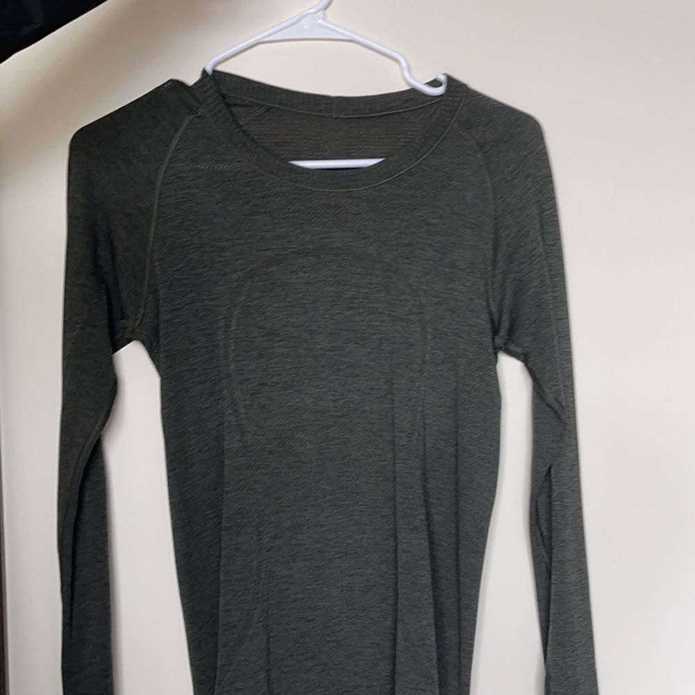 Lululemon Swiftly Tech Long Sleeve